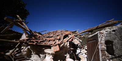 Tres terremotos sacuden en una hora el centro de Italia