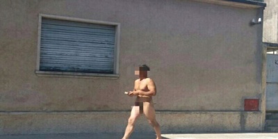 Soriano: Detienen a hombre que caminaba desnudo sosteniendo una biblia 