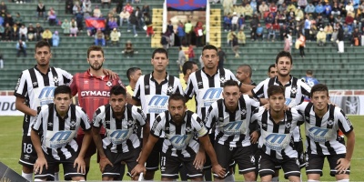 Wanderers va por una remontada vital ante Universitario