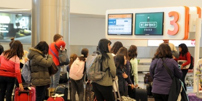 Cerca de 2 millones de turistas pasaron por el aeropuerto de Carrasco en 2016 