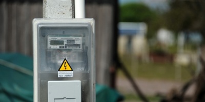 13 mil personas permanecen sin servicio el�ctrico 