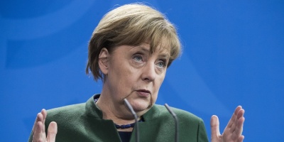 Merkel: Alemania podr�a participar en obras de infraestructura ferroviaria