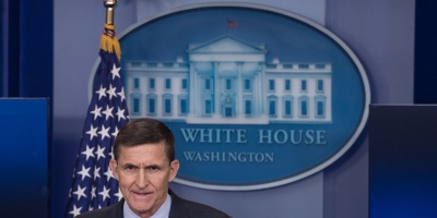 Renuncia consejero de Seguridad Nacional de Trump