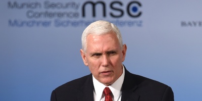 El vicepresidente de Estados Unidos quiere "tranquilizar a Europa"