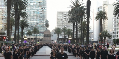 Mujeres marcharon contra violencia de g�nero 