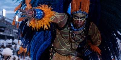 Accidente con 20 heridos empa�a inicio del Carnaval de Rio