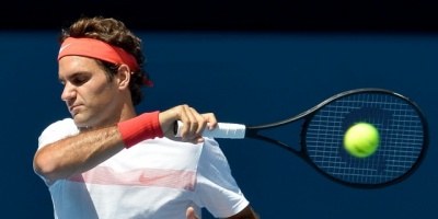 Federer supera la primera ronda en Dub�i