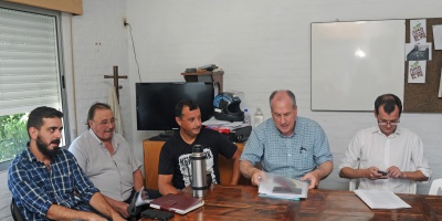 Gobierno recibi� �reclamos y propuestas� de trabajadores de Fanapel 