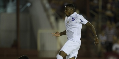 Nacional arranc� con el pie derecho