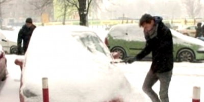 Tormenta de nieve paraliza el este de Canad� y deja seis muertos