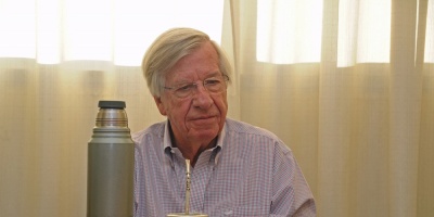 Econom�a busca reanudar el di�logo con empresarios 