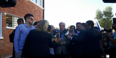 V�zquez: Tristeza y verg�enza por la pelea entre dos diputados oficialistas