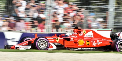Vettel venci� en Australia y lidera el Mundial de F1