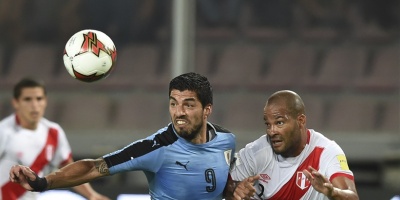Uruguay cay� 2-1 ante Per�