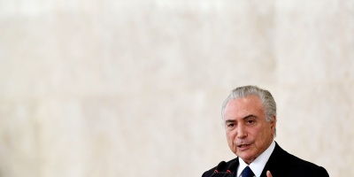 Popularidad de Temer se hunde, bajo asedio de recesi�n y esc�ndalos 