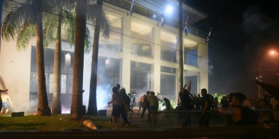 Violencia en Paraguay deja un opositor muerto y treinta heridos