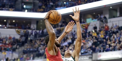 Pacers vencen a los Sixers y se acercan un poco m�s a los playoffs