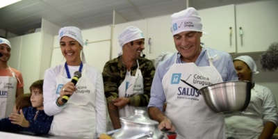 Intendente Mart�nez visit� la Criolla del Prado 