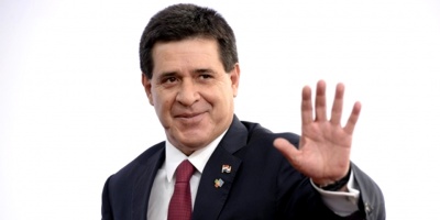 Tras disturbios, Cartes desiste en buscar reelecci�n en Paraguay
