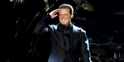 El cantante Luis Miguel est� bajo orden de arresto en EEUU