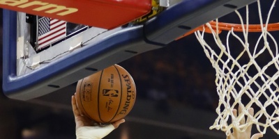 Clippers igualan 1-1 serie de Conferencia Oeste al vencer a los Jazz