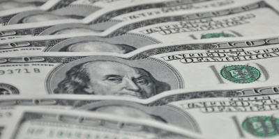 Presiones pol�ticas en EE.UU no favorecen al fortalecimiento del d�lar