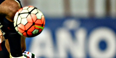 El M�laga gana 2-0 al Valencia y sigue alej�ndose del descenso