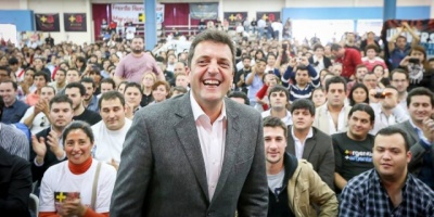 Larra�aga se re�ne con senadores argentinos del bloque de Sergio Massa