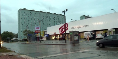 Asaltaron a supermercado: Dos polic�as y un delincuente herido