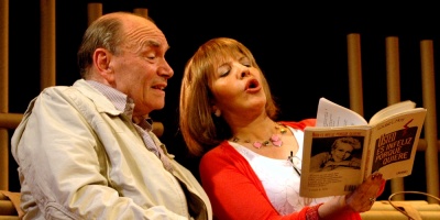 �Negociemos� divertida comedia sobre las trampas del coraz�n