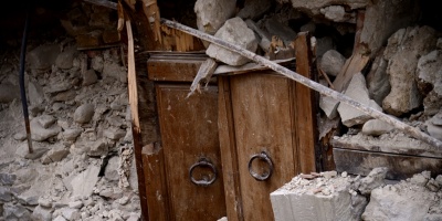 Dos muertos y 377 heridos en un terremoto en Ir�n