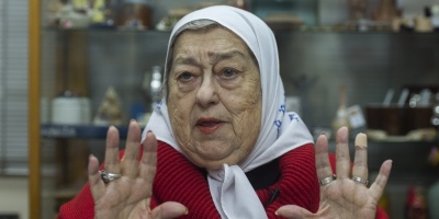 L�der de Madres de Plaza de Mayo procesada por presunto desv�o de fondos