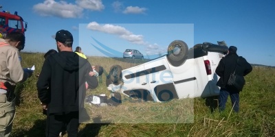 Investigan el vuelco de la camioneta de Nahitan N�ndez