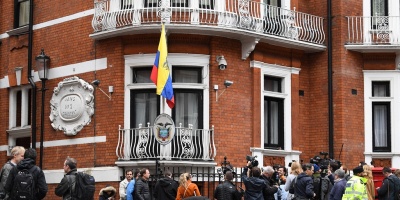 Archivada la investigaci�n por violaci�n contra Julian Assange en Suecia