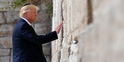 Trump, primer presidente de EEUU en ejercicio en el Muro de los Lamentos