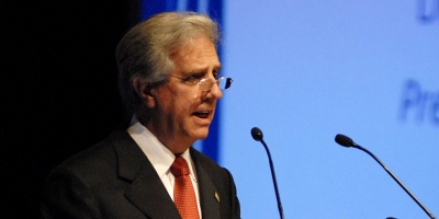 V�zquez inicia gira internacional