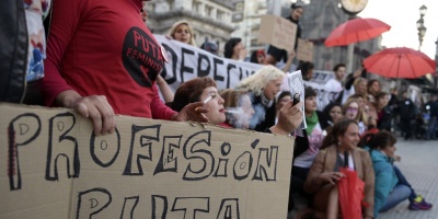 Trabajadores sexuales de Argentina reclaman derechos laborales en su d�a