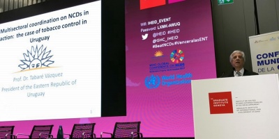 V�zquez anunci� las nuevas medidas contra el tabaquismo en gira internacional