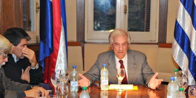 V�zquez reunido con sus Ministros