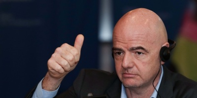 Infantino expresa confianza ante Mundial-2022 pese a aislamiento de Catar