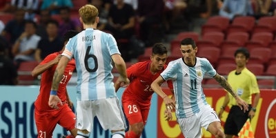 Argentina termina su 'mini-gira' con f�cil victoria ante d�bil Singapur