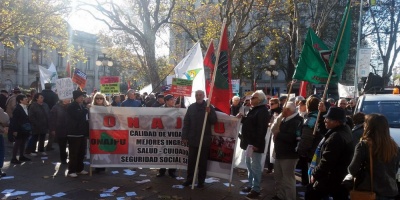 Reclaman ajuste en julio para jubilaciones m�nimas