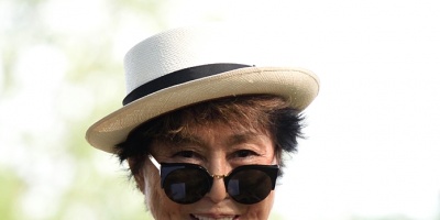 D�cadas despu�s, Yoko Ono se suma a los cr�ditos de "Imagine"