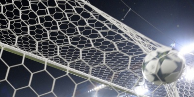 Nacional queda primero en la anual al derrotar 3 a 1 a Racing