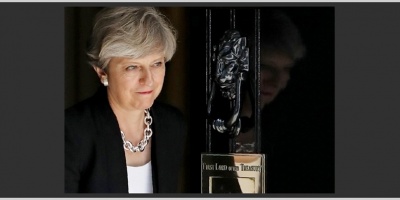 May promete luchar contra cualquier terrorismo tras atentado contra mezquita