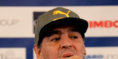 Maradona: "Sampaoli dej� al Sevilla en la puerta del cementerio"