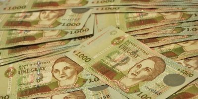 Moneda uruguaya se deprecia 0,25% y el d�lar cierra a 28,34 pesos