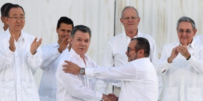 Santos: las FARC "dejan de existir" este viernes tras entrega de armas a ONU
