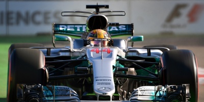 El brit�nico Hamilton logra la pole en el Gran Premio de Azerbaiy�n