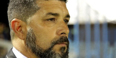 Pe�arol: Gana, gusta y golea